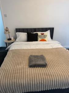 3-Bedroom Large House For Contractors, sleeping up to five