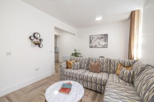 Boutique City Retreat Perfect for Business & Families With Free Gym By The Pocklington - The Filbert Suite