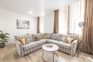 Boutique City Retreat Perfect for Business & Families With Free Gym By The Pocklington - The Filbert Suite