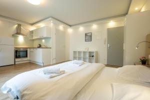 Urban Studio with Queen-Size Bed, Self Check-in