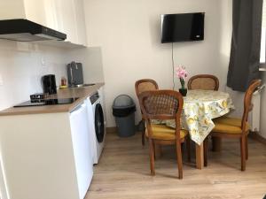 Appartements Grand studio lumineux : photos des chambres