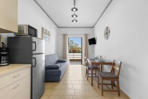 Seafront Apartment in Chania 6