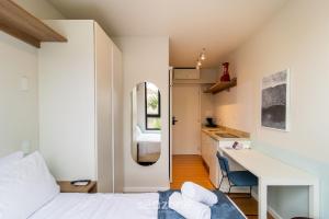 Studio moderno a poucos minutos da Praia – SID0209