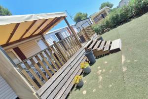 Maisons de vacances Comfortable 2-bedroom mobile home : photos des chambres