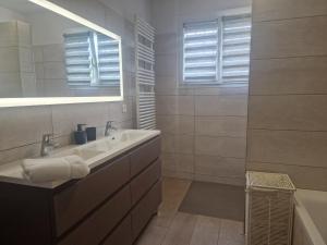 Villas Villa basque piscine chauffee : photos des chambres