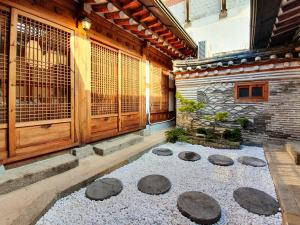 AWIK Hanok Stay