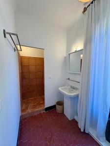 B&B / Chambres d'hotes Villa Magdala Arts & Residence : Suite - Vue sur Jardin