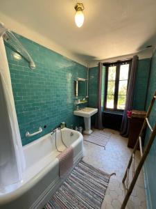 B&B / Chambres d'hotes Villa Magdala Arts & Residence : photos des chambres