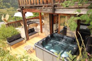 Chalets Prestigious Chalet with Pool & Hot tub, Mountain Views for 19 Guests : photos des chambres