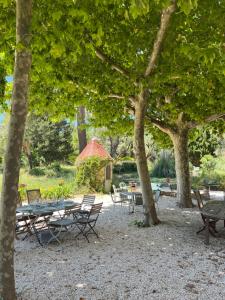 B&B / Chambres d'hotes Villa Magdala Arts & Residence : photos des chambres