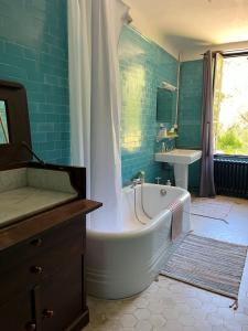 B&B / Chambres d'hotes Villa Magdala Arts & Residence : photos des chambres