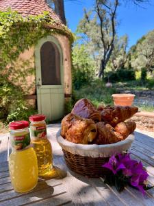 B&B / Chambres d'hotes Villa Magdala Arts & Residence : photos des chambres