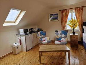 Villa Rose - Sleeps 2 & Stunning Seaside Views