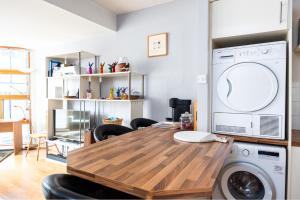 2 Bed Apartment with Roof Terrace 10 Min Walk to River Liffey