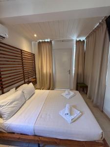 Physis Oikos Beachfront Apartments