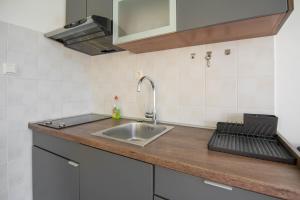 Beachfront Apartment with One Bedroom - Remy