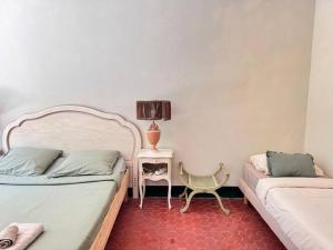 B&B / Chambres d'hotes Villa Magdala Arts & Residence : photos des chambres