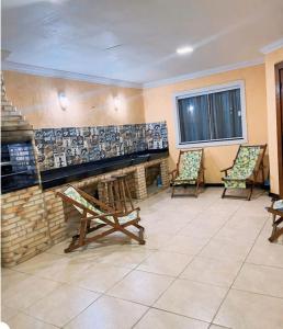 Casa Completa com Sinuca e Churrasqueira