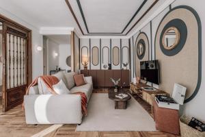 Serin - 2 bedrooms and balcony in Recoletos