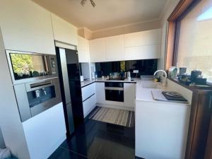 First Line Lozenez Beach Anron