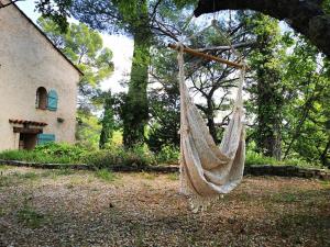 Villas 3-Bedroom Provencal farmhouse with breathtaking views : photos des chambres