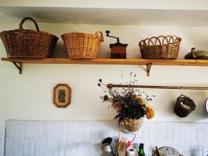 Villas 3-Bedroom Provencal farmhouse with breathtaking views : photos des chambres