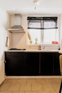 Chic Rembrandt Flat near Bars, Cafés, Museums