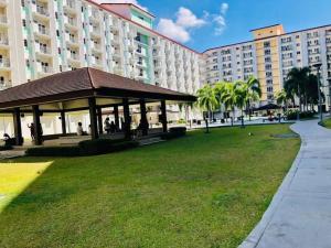 Field Residences by Diane