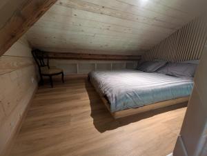 Le chalet den haut studio climatisé