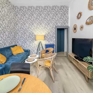 Appartements SUPERBE APPARTEMENT AVEC Hauteur sous plafond & belle decoration- Proche gare & proche parc - Mieux que l-HOtel!! : photos des chambres