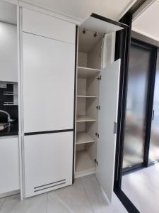 Oceanview Apt in Busan , Long Stay Welcome