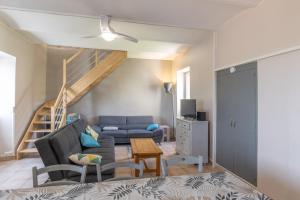 Maisons de vacances Belle Maison En Pierre Avec Piscine : photos des chambres