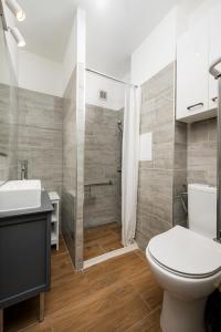 Złota Warsaw Skyline Apartment by BookingHost