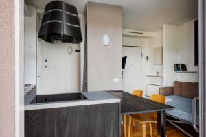 GiaxTower Bright Space 6th Floor Gym Spa & Pool Multiple Apartments 15 min to Duomo