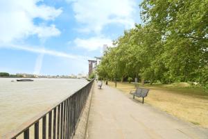 Free Parking Evenings & Wknds Canary Wharf , O2