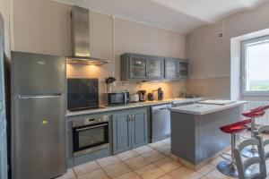 Belle Maison En Pierre Avec Piscine