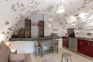 Maisons de vacances Belle Maison En Pierre Avec Piscine : photos des chambres