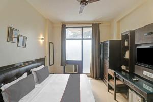 Hotel Lloyd Near Kalkaji Temple