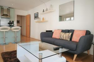 Still Life Tower Hill Executive