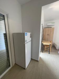 Ntinas Room 2