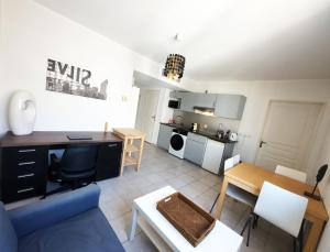 Plage de Juan Les Pins - Apartment with Air conditioner