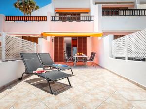 196 Parque Santiago 2, big terrace, pool side