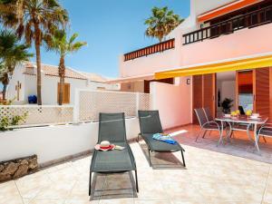 196 Parque Santiago 2, big terrace, pool side