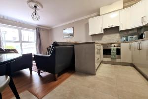 Large 5 bedroom, Galway city Centre