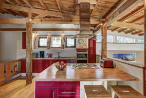 Chalet Alpins - Central Jacuzzi Parking