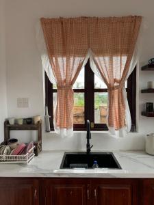 B Leaf homestay
