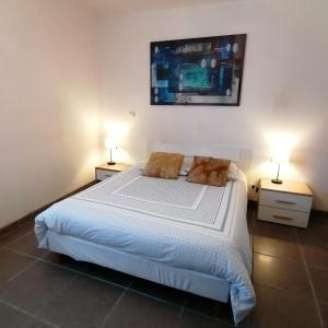 Appartements Appartement 39 m2 Wifi parking gratuit proche Pont du Gard : Appartement 1 Chambre