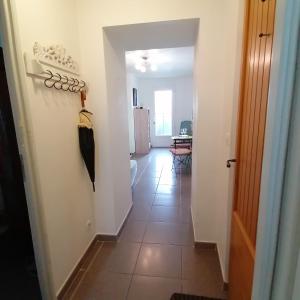 Appartements Appartement 39 m2 Wifi parking gratuit proche Pont du Gard : photos des chambres