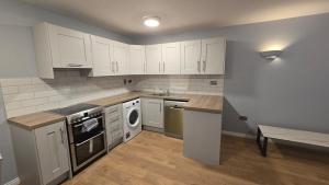 Charming 2-Bed, 1-Bath Apartment, Galway City