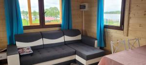 Domek nad jeziorem Jan, Giże